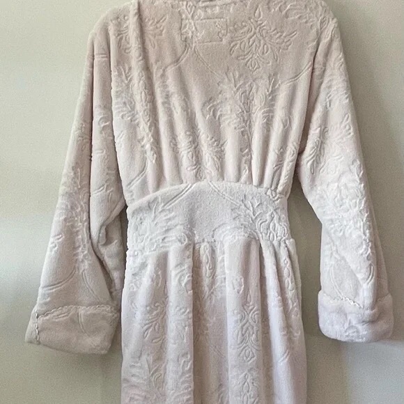 Stan Herman super-soft textured cream-colored robe EUC - Picture 3 of 12